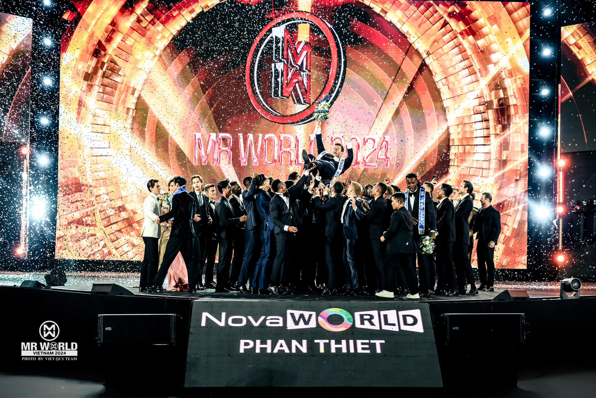 Danny Mejia crowned Mister World 2024 on stage at NovaWorld Phan Thiết