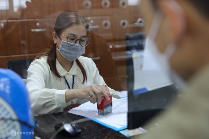 TP HCM sẽ bỏ chính sách hỗ trợ thêm cho cán bộ thôi việc do sắp xếp bộ máy