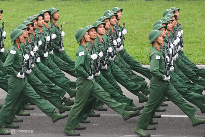 Đề xuất tăng dần tiền lương đóng BHXH bắt buộc cho học viên quân đội, công an