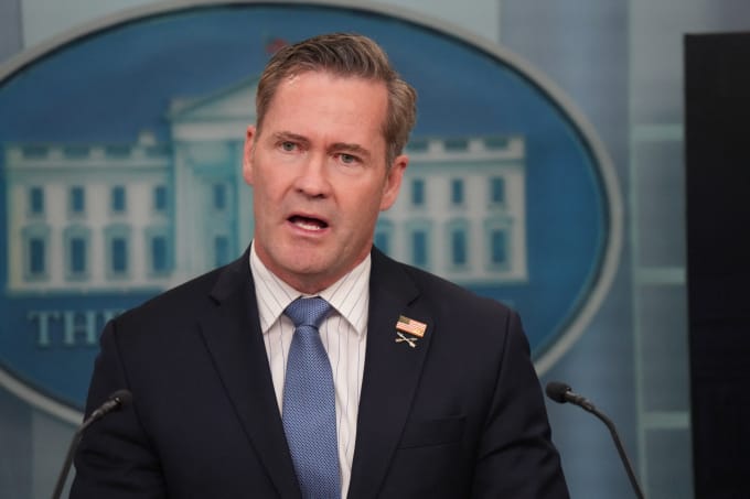 Nhà Trắng thêm nhầm nhà báo vào nhóm chat mật về không kích Houthi