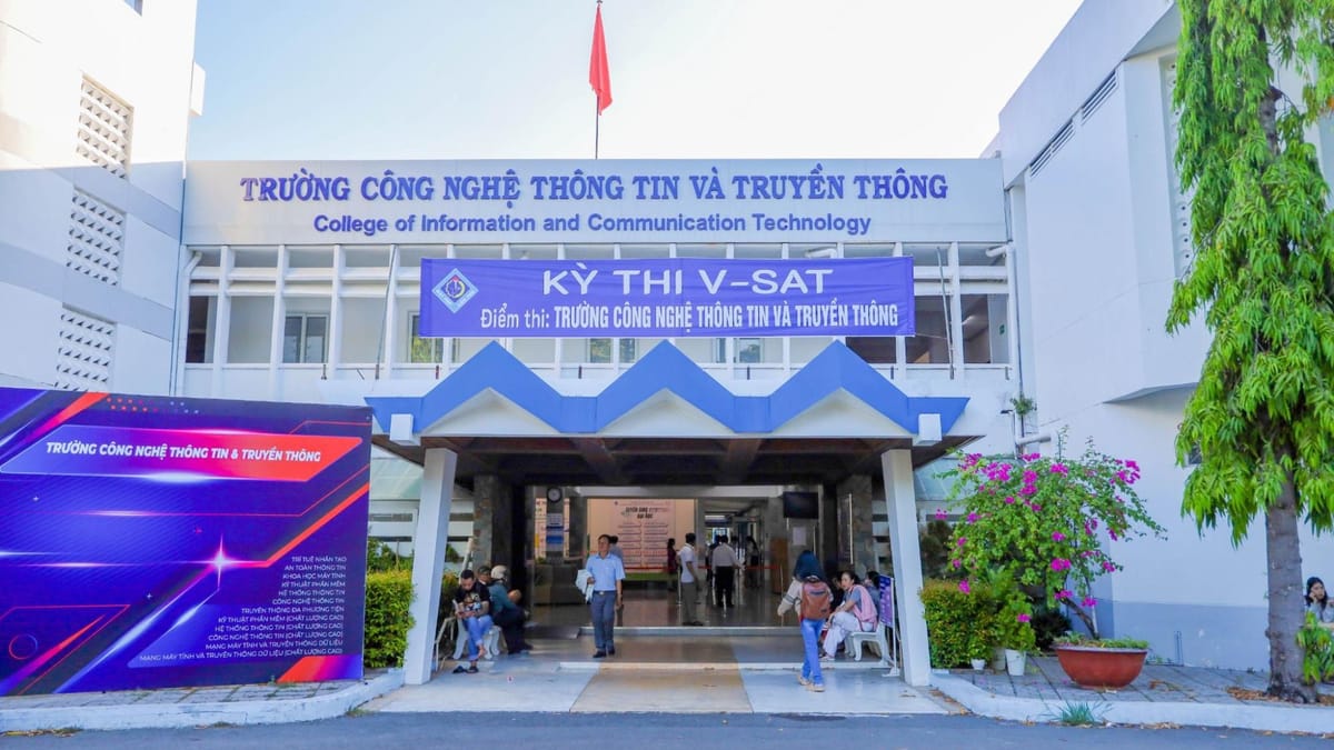 Gần 2.500 thí sinh dự thi kỳ thi V-SAT đợt 2 năm 2025 tại Trường Đại học Cần Thơ