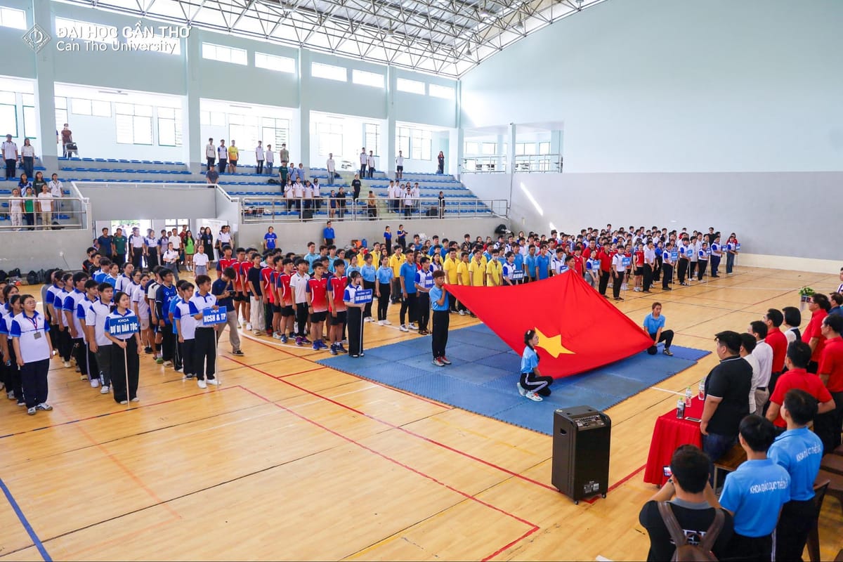 Trường Đại học Cần Thơ khai mạc Hội thao truyền thống lần thứ 44