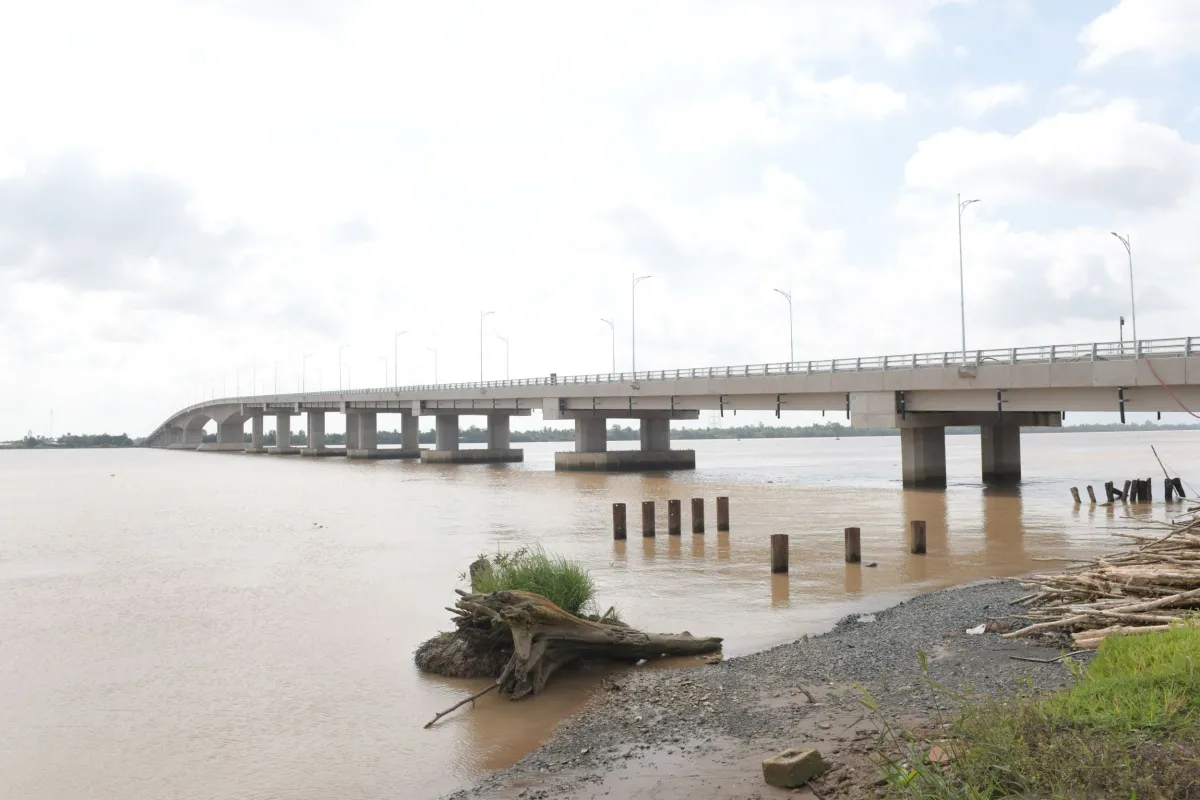 Từ ngày 1-8-2025, cầu Đại Ngãi 2 chính thức cho xe dưới 16 chỗ lưu thông tạm qua cầu