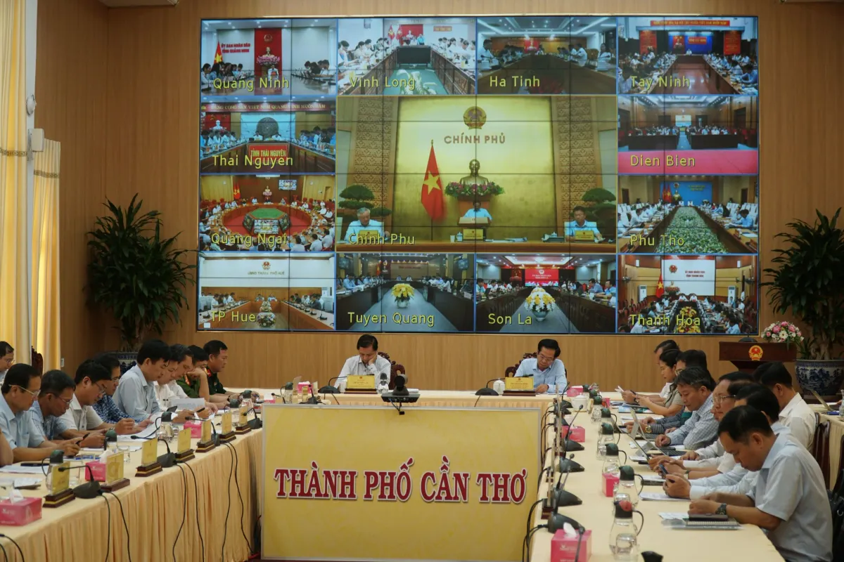 Lãnh đạo Thành ủy, UBND TP Cần Thơ dự phiên họp Chính phủ thường kỳ tháng 7-2025