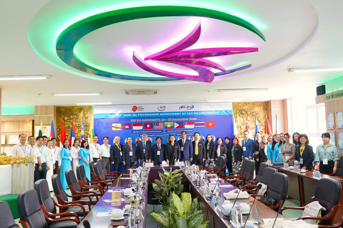 Trường Đại học Tây Đô khai mạc đợt đánh giá ngoài chương trình đào tạo theo tiêu chuẩn AUN-QA