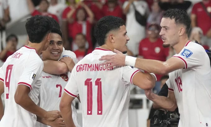 HLV Bahrain: 'Indonesia 300 triệu dân nhưng đội tuyển toàn Hà Lan'