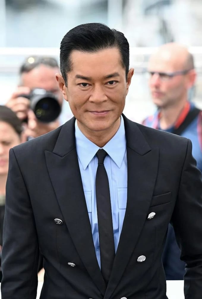 Cổ Thiên Lạc hạ cátxê vẫn không có phim đóng