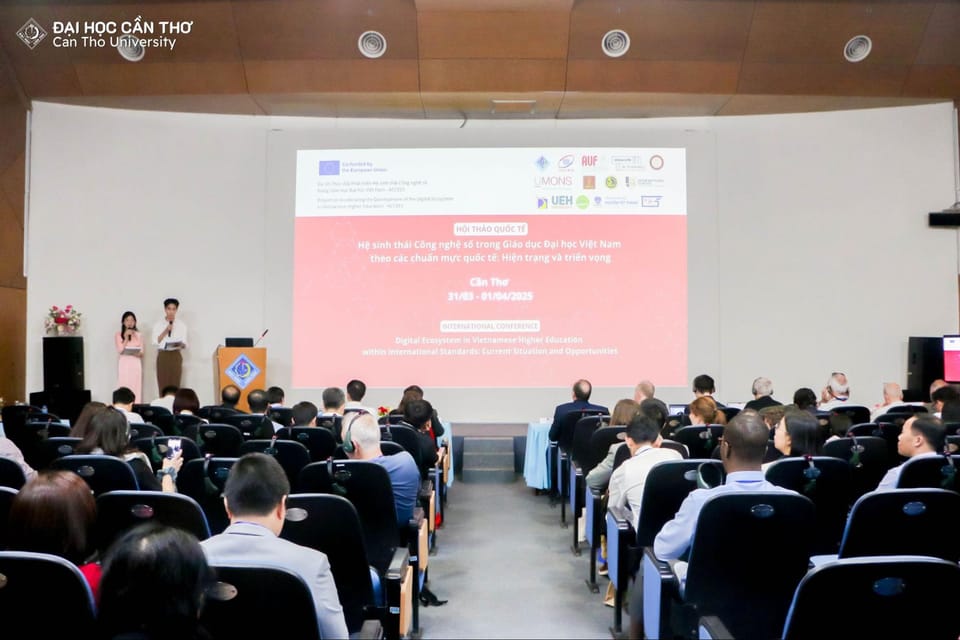 Khai mạc Hội thảo Quốc tế “Hệ sinh thái công nghệ số trong giáo dục đại học Việt Nam theo các chuẩn mực quốc tế: Hiện trạng và triển vọng”