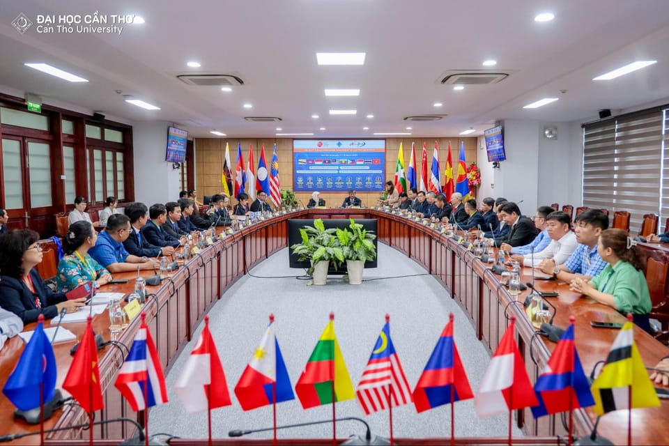 Trường Đại học Cần Thơ khai mạc đợt đánh giá ngoài chương trình đào tạo theo Tiêu chuẩn AUN-QA lần thứ 440