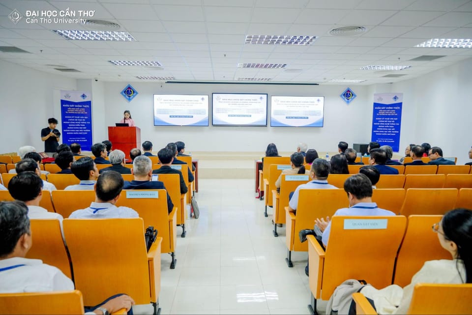 Trường Đại học Cần Thơ khai mạc đợt khảo sát chính thức kiểm định chất lượng 06 chương trình đào tạo theo tiêu chuẩn của Bộ Giáo dục và Đào tạo