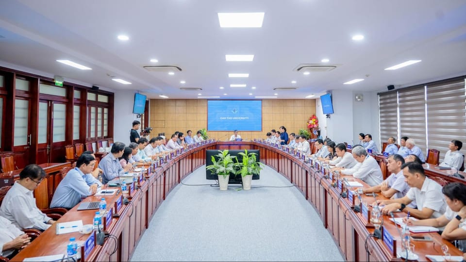 Trường Đại học Cần Thơ hoàn thiện mô hình tổ chức, quản trị trong giai đoạn mới