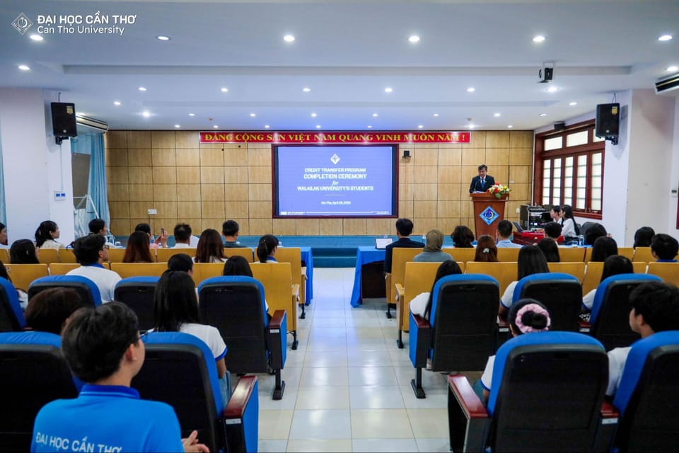 30 sinh viên Đại học Walailak (Thái Lan) hoàn thành chương trình trao đổi tín chỉ tại Trường Đại học Cần Thơ
