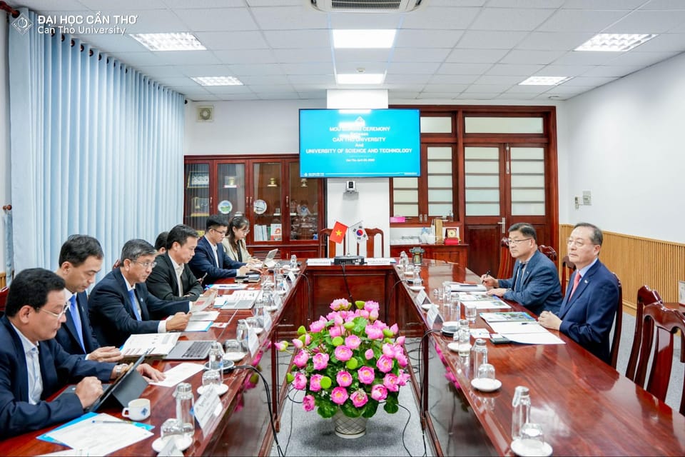 Trường Đại học Cần Thơ ký kết hợp tác với Đại học Khoa học và Công nghệ (Hàn Quốc)